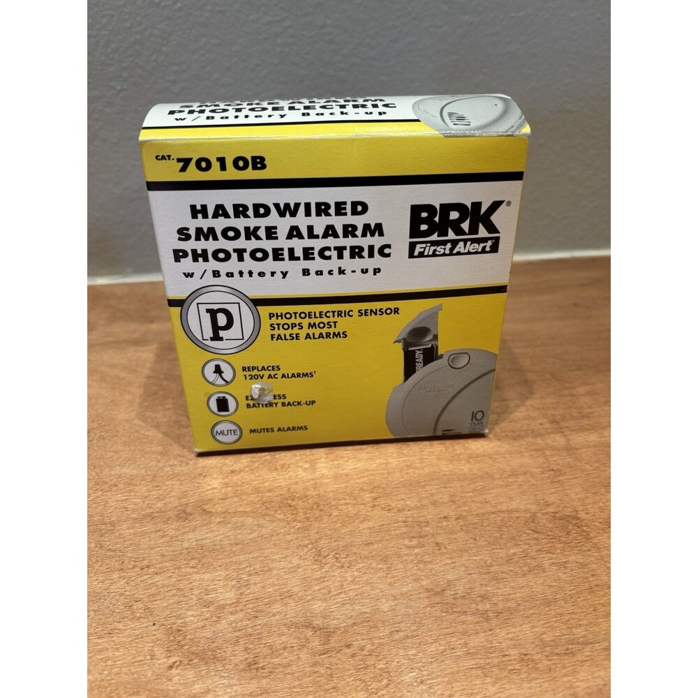 BRK 7010B  - Smoke Alarm / Detector -  120V AC Powered Hardwired